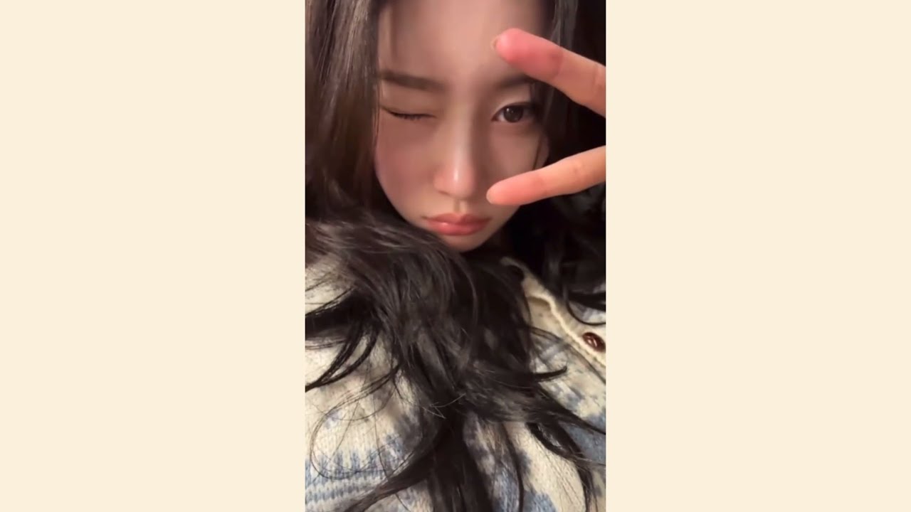 241220 정채연 버블 라이브