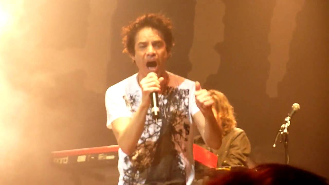 Train - This Ain't Goodbye (live @ Enmore) 2010 HD