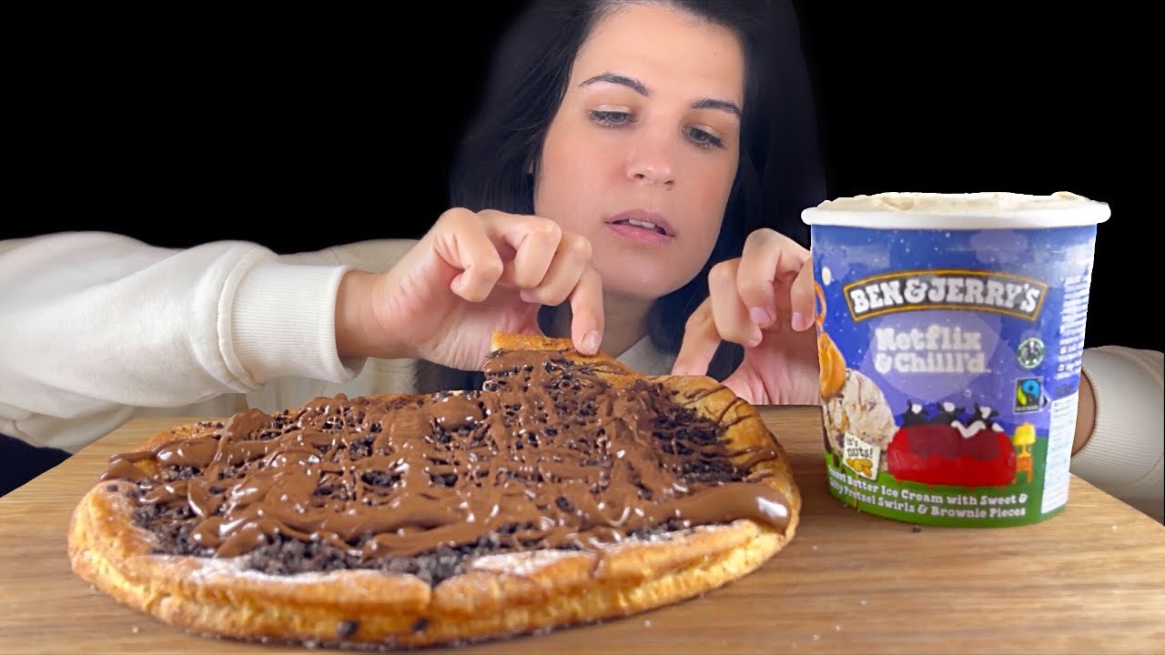 NUTELLA OREO CRUNCHY PIE | MUKBANG | ASMR