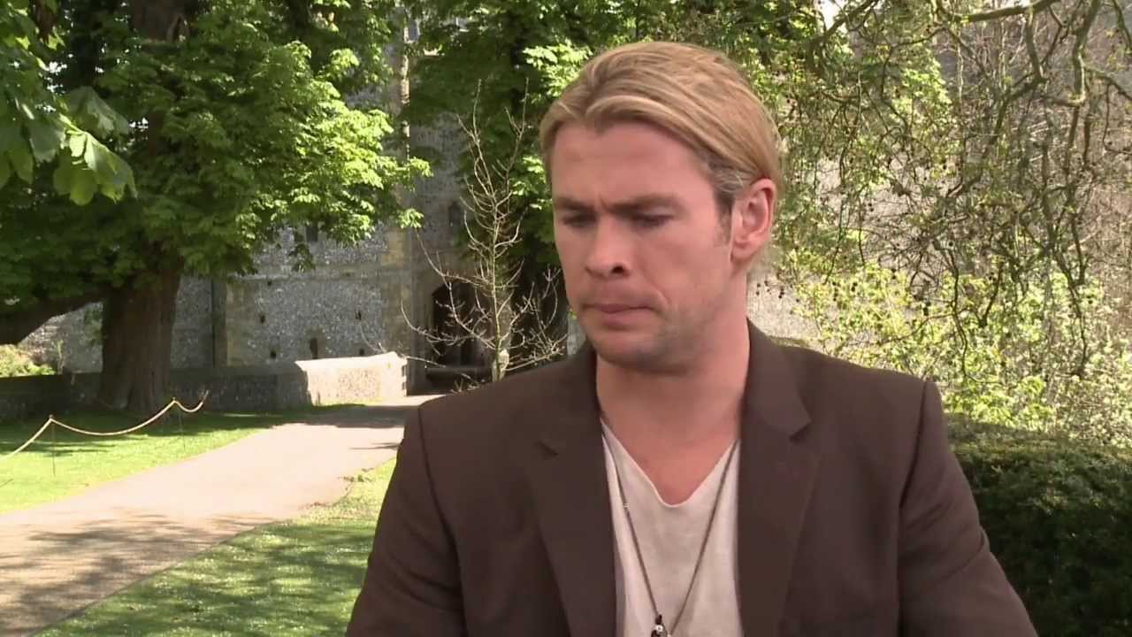 Snow White And The Huntsman: Chris Hemsworth Interview | ScreenSlam