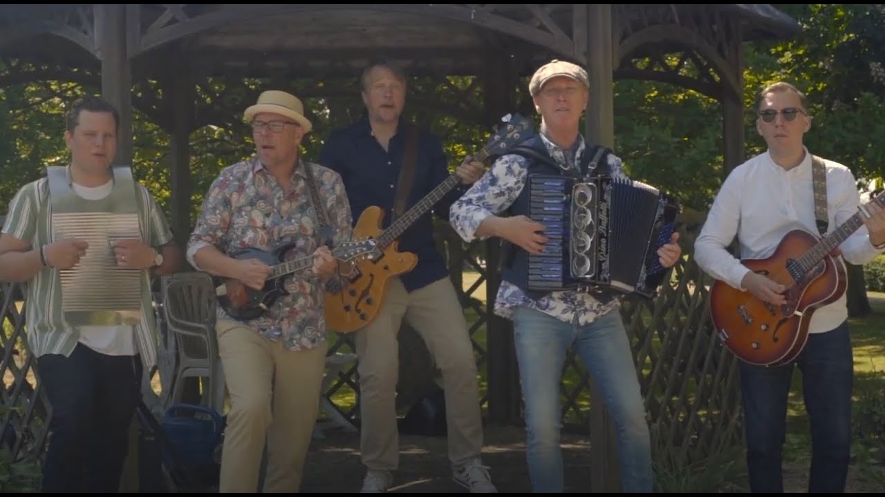 Danne Stråhed - Bonnabränna (Official Video)