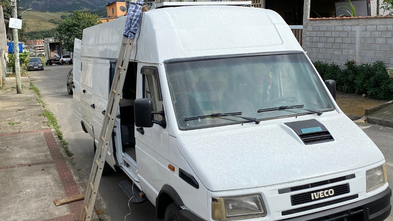 VAN IVECO 4912 CORTADA A FACA😨