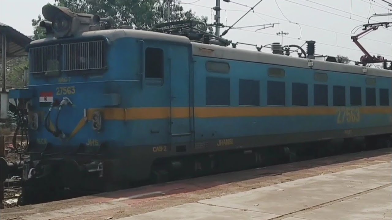 wag-7 and wag-5ha and wag-12b passing with boxnhl and bcnhl wagons.