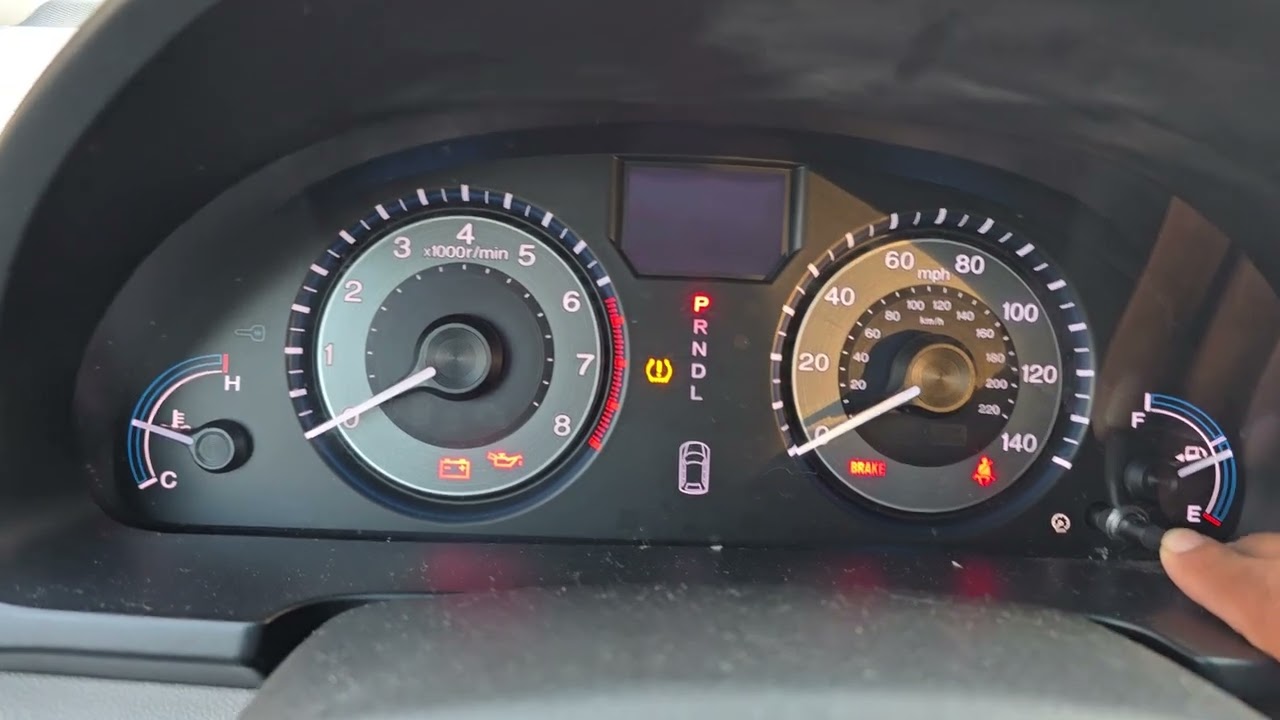como apagar la luz del aceite de una 2011 honda odyssey.