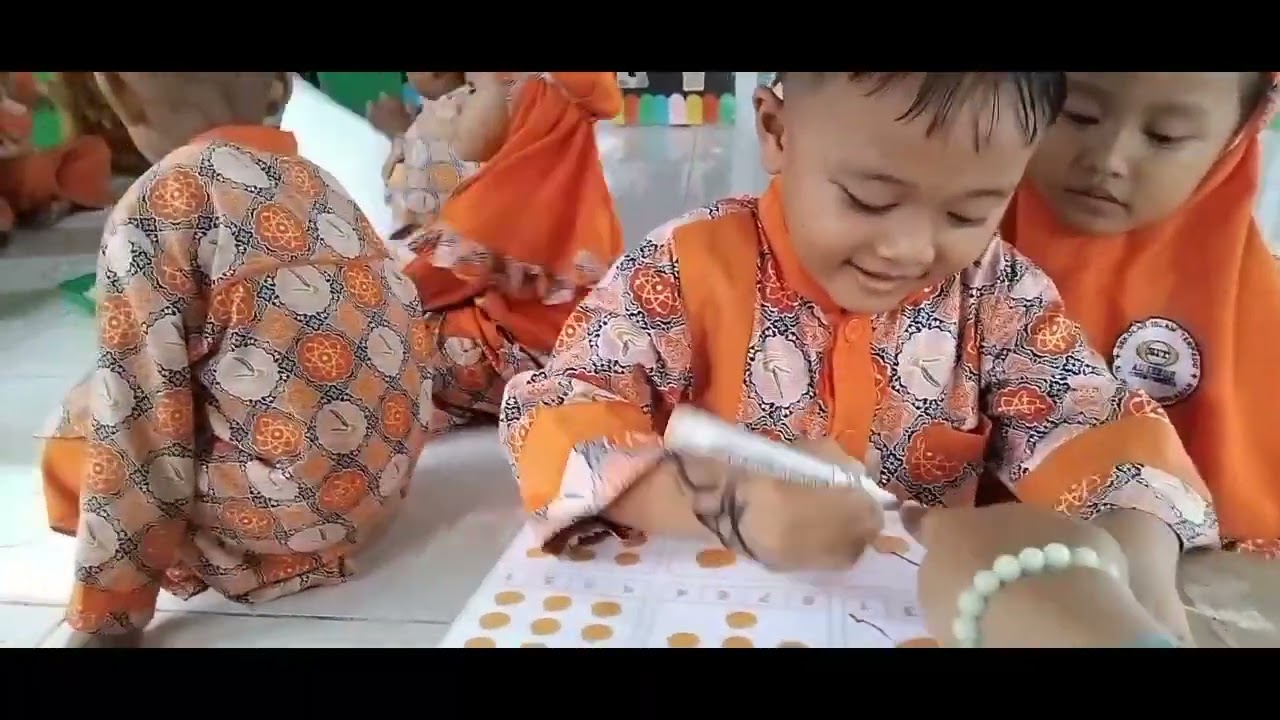 Sentra Alam Buah Jeruk 🍊 KBIT Al Ibroh Pamekasan 