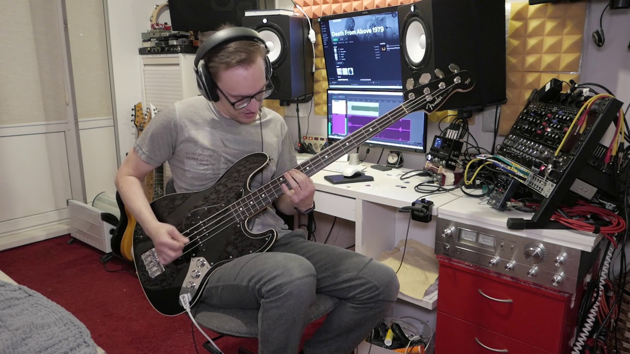 Death from above 1979 - All I C Is U & Me (bass cover)