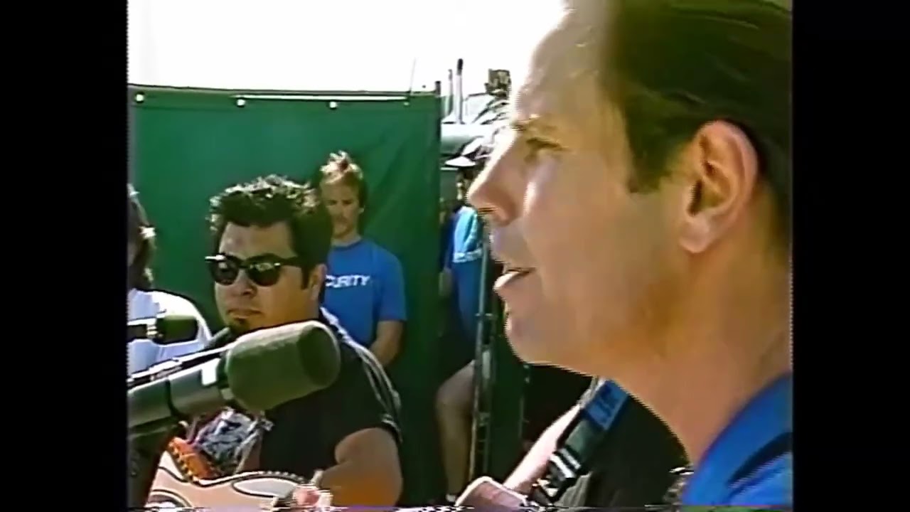 Los Lobos, Jerry Garcia, Bob Weir - This Land Is Your Land