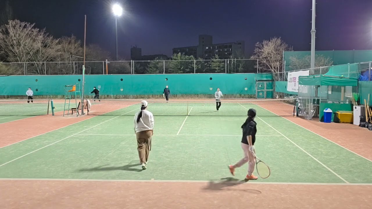 20268307 영스타 테니스 클럽 여복1