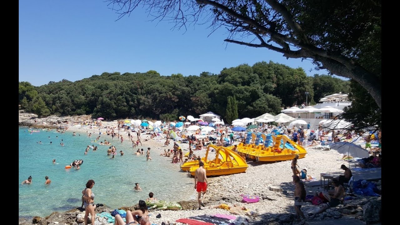 Ambrela Beach, Pula