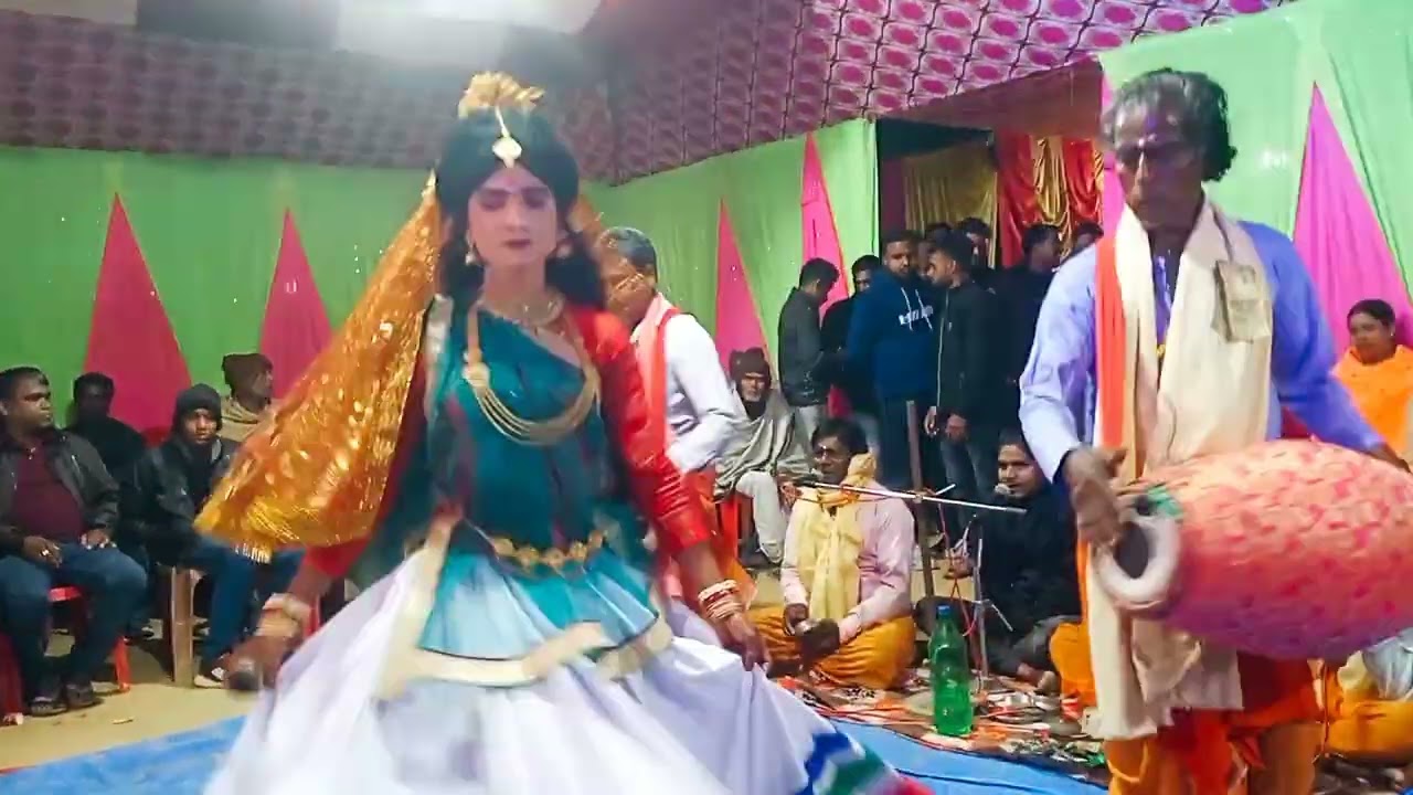 ডিঙ্গা না হইল সাধু রে,,  কন্ঠশিল্পী (মহিলার সাজে )নীলকেশ দাস জগন্নাথপুর ফটিকরায় থেকে।