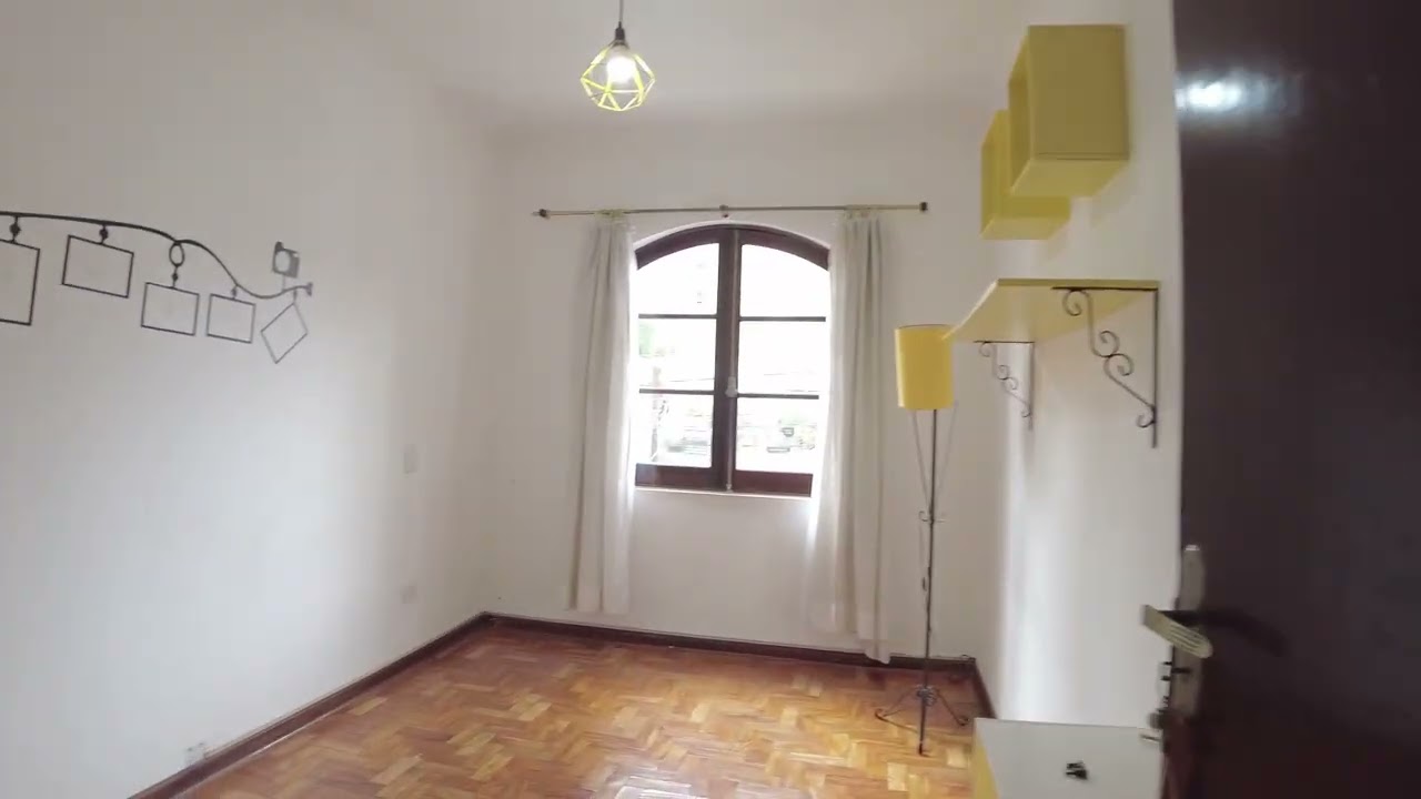 Casa na Rua Augusto de Toledo