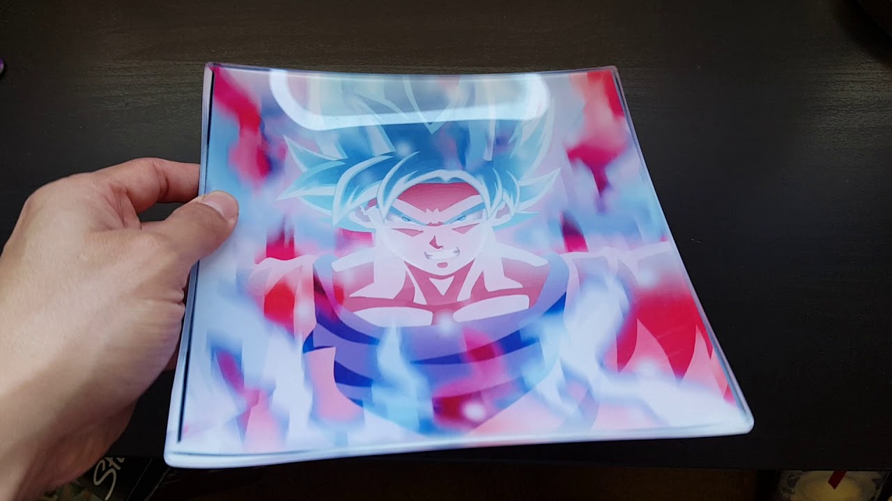 Shatter proof glass goku rolling tray