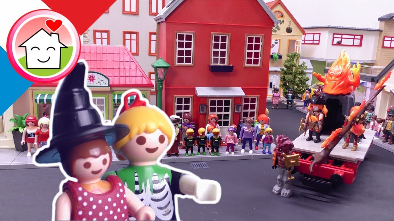 Playmobil en francais La parade d'Halloween - La famille Hauser