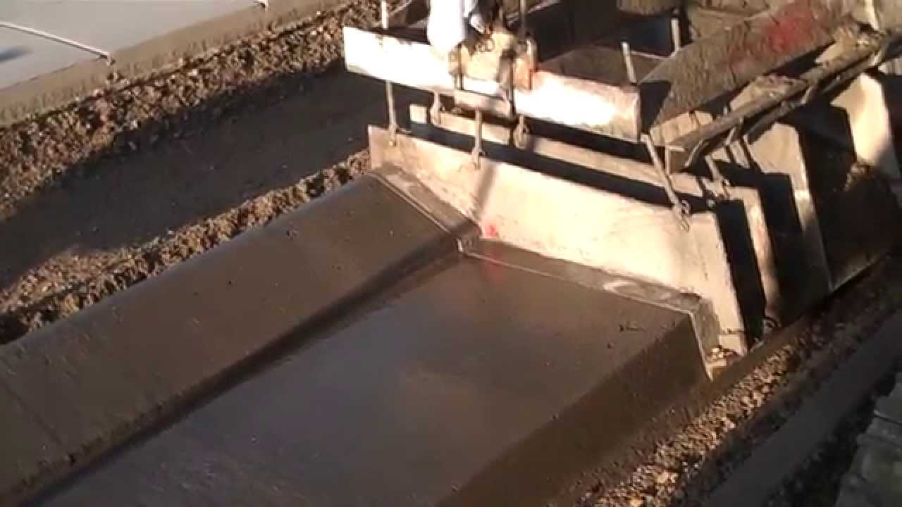 Construction of Concrete Rolled Curb & Gutter by Extrusion Method