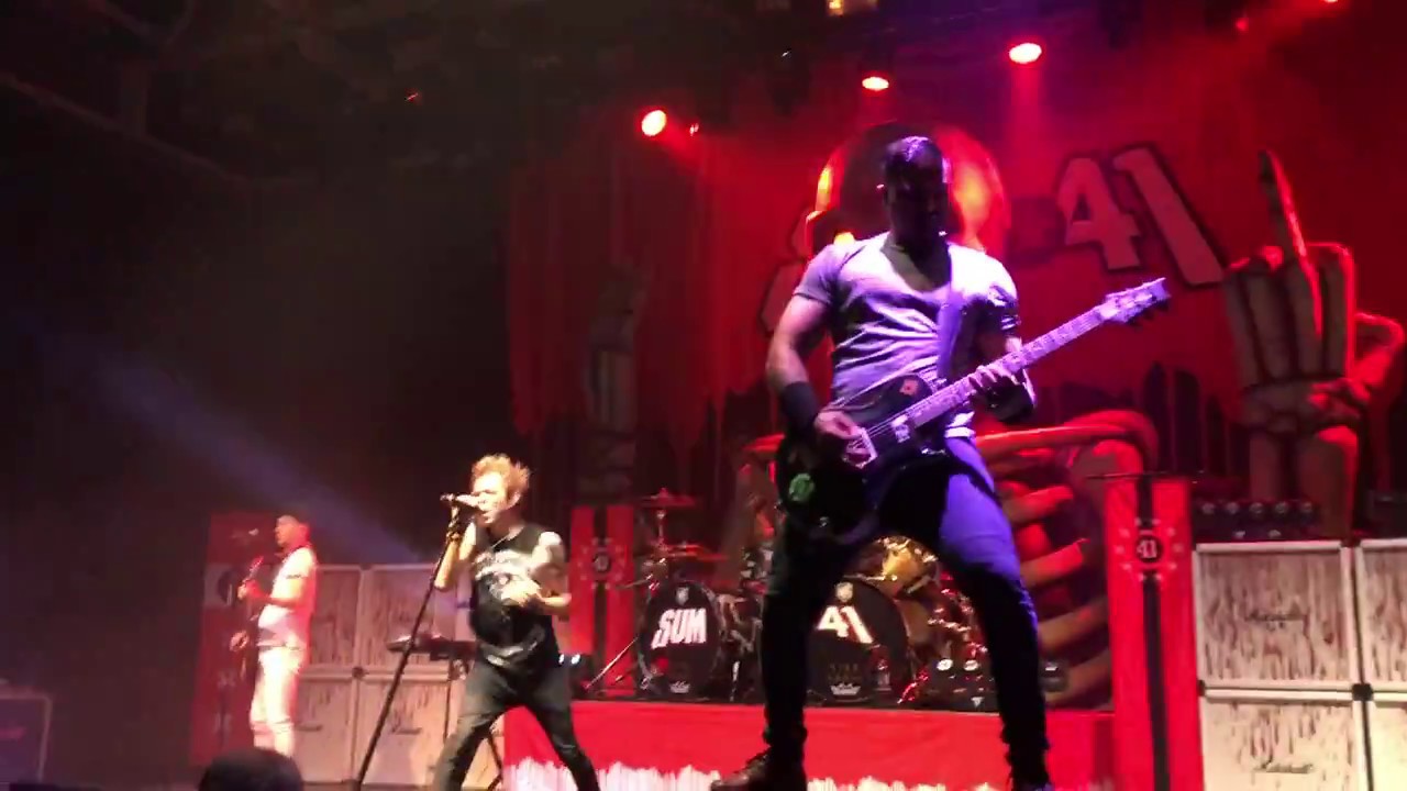 Sum 41 @ Stockholm, SWE 15/03/17 - No Reason