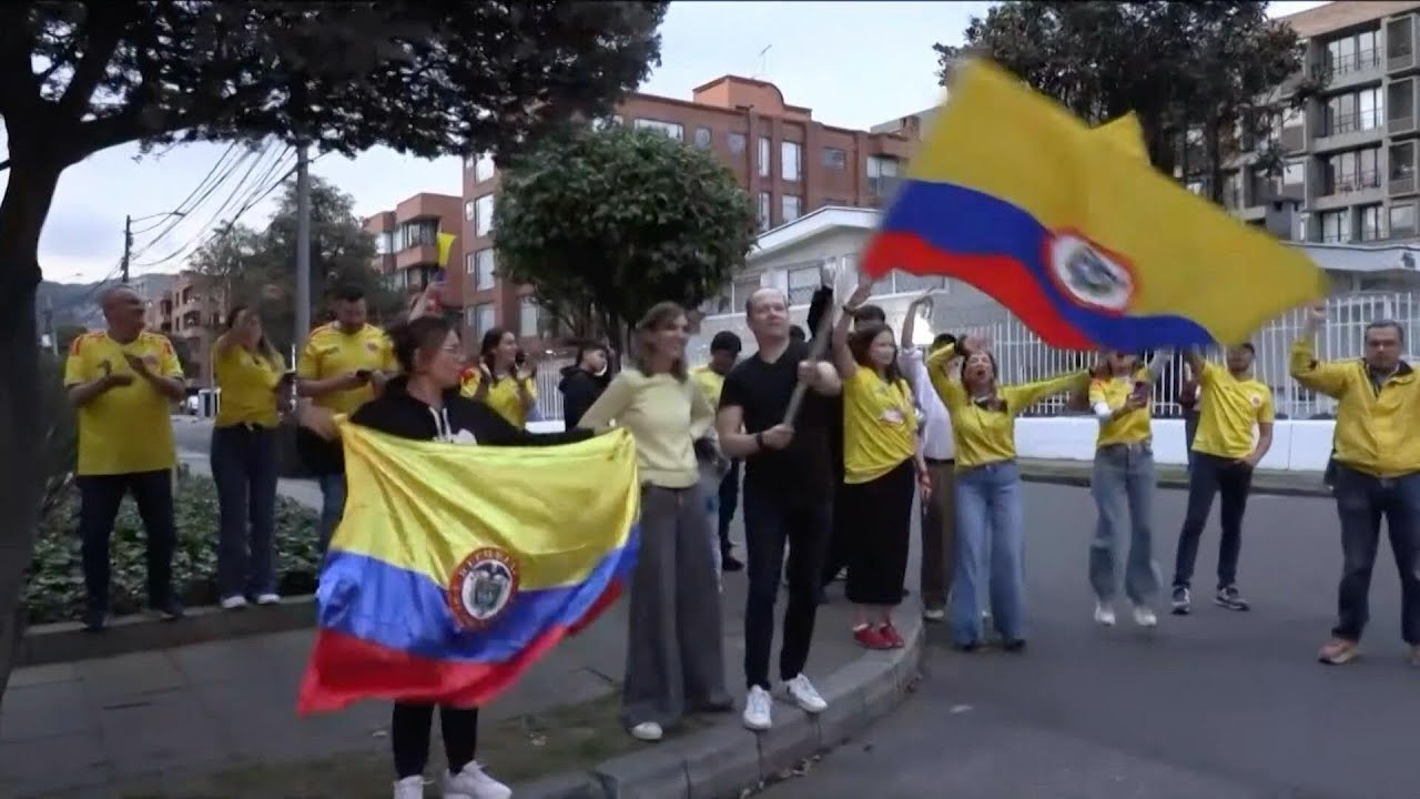 De la Espriella supporters celebrate victory in Bogota | AFP