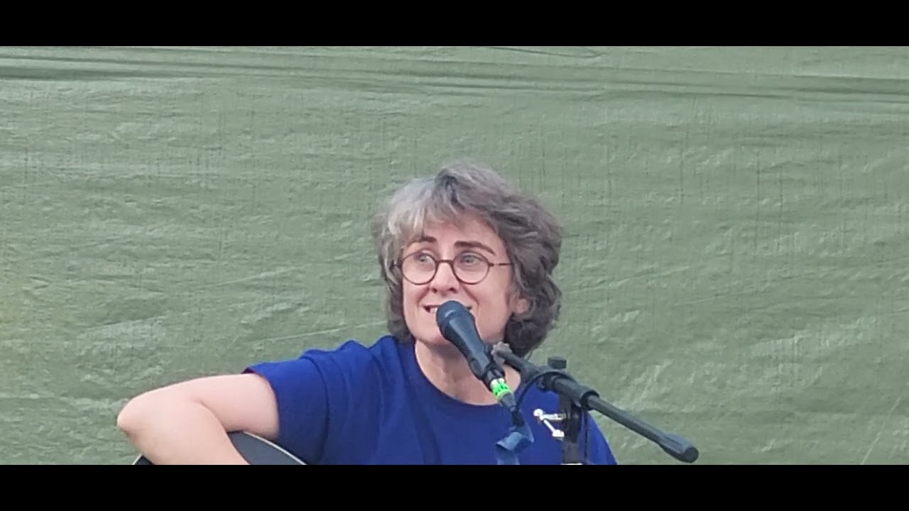 Ada Milea -- Manea cu lanturi Bzz