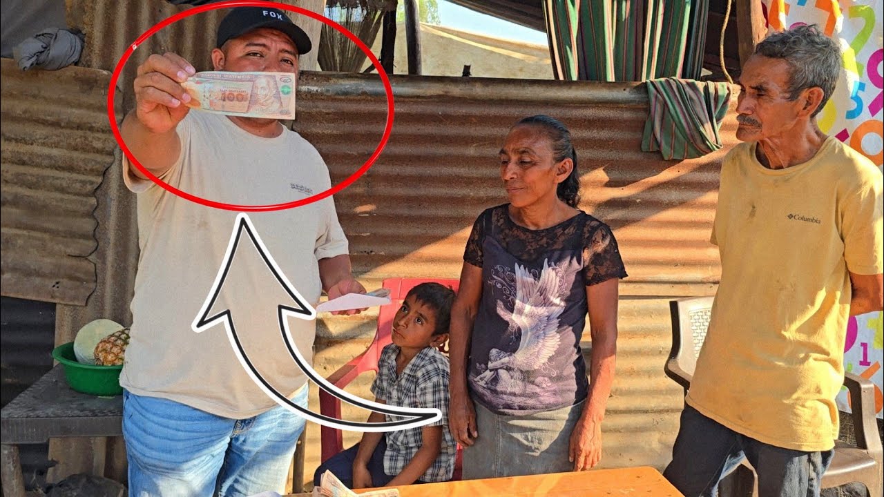 Sobres Llenos De Dinero Pa' La Familia De Don Victor🤑😱