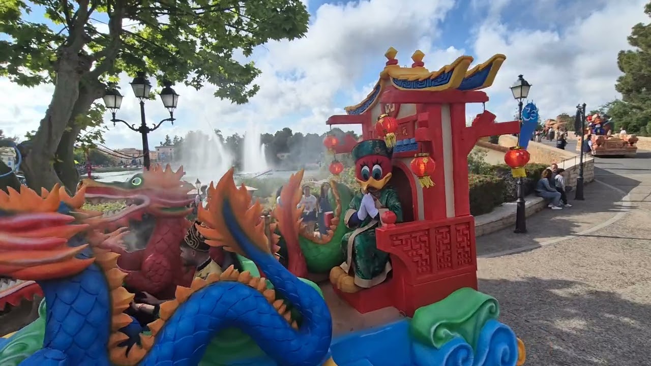PORTAVENTURA 30th Birthday Parade