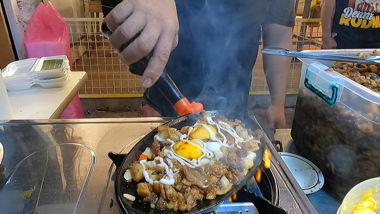 Filipino Street Food | Pork SISIG  | Buttered FRIED Chicken | SOLD OUT EVERY DAY