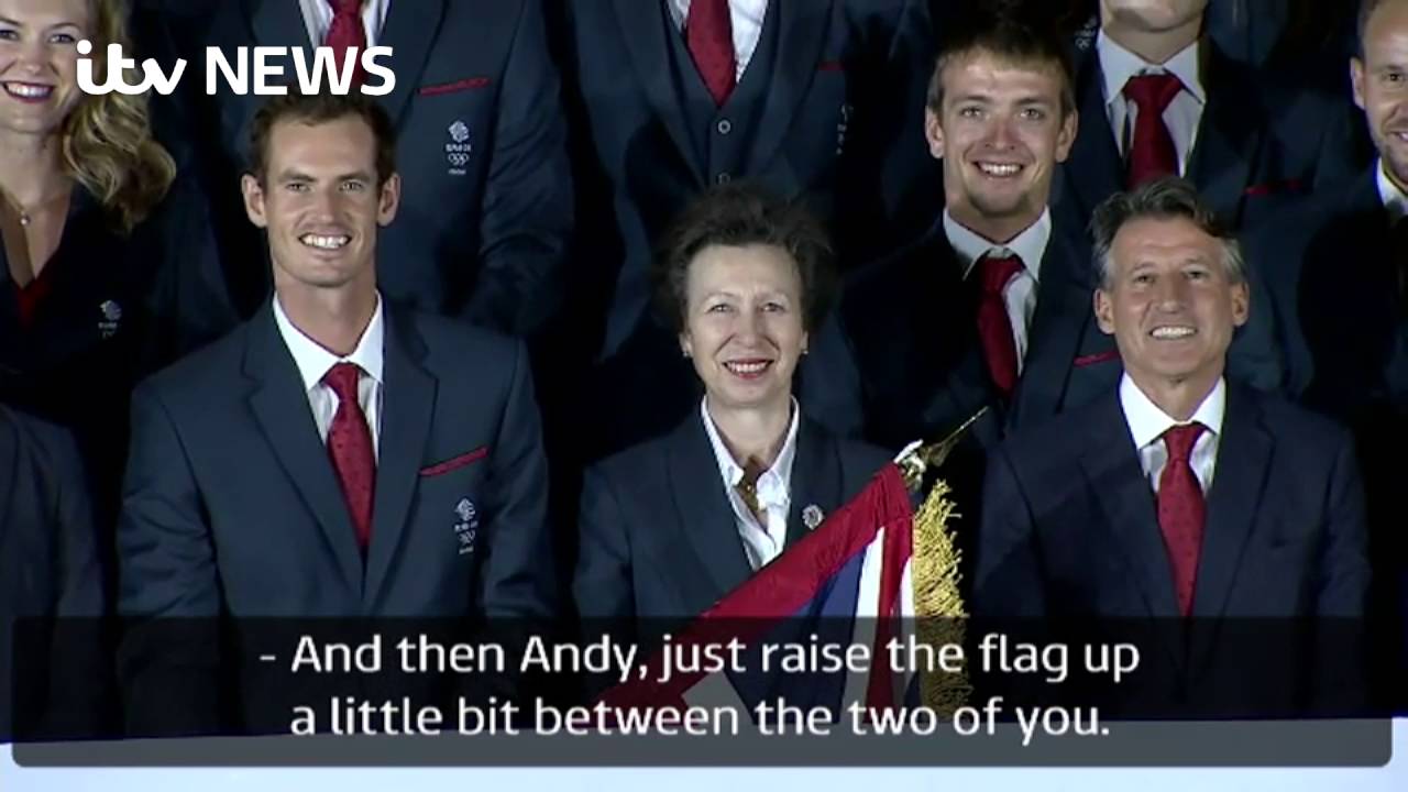 Andy Murray makes flag-bearer debut ... fails