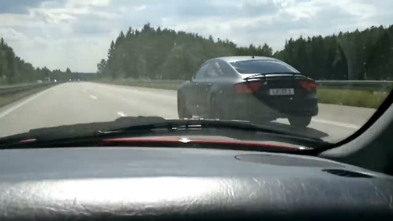 Audi S2 ABY Coupe VS Audi A7 270kmh+