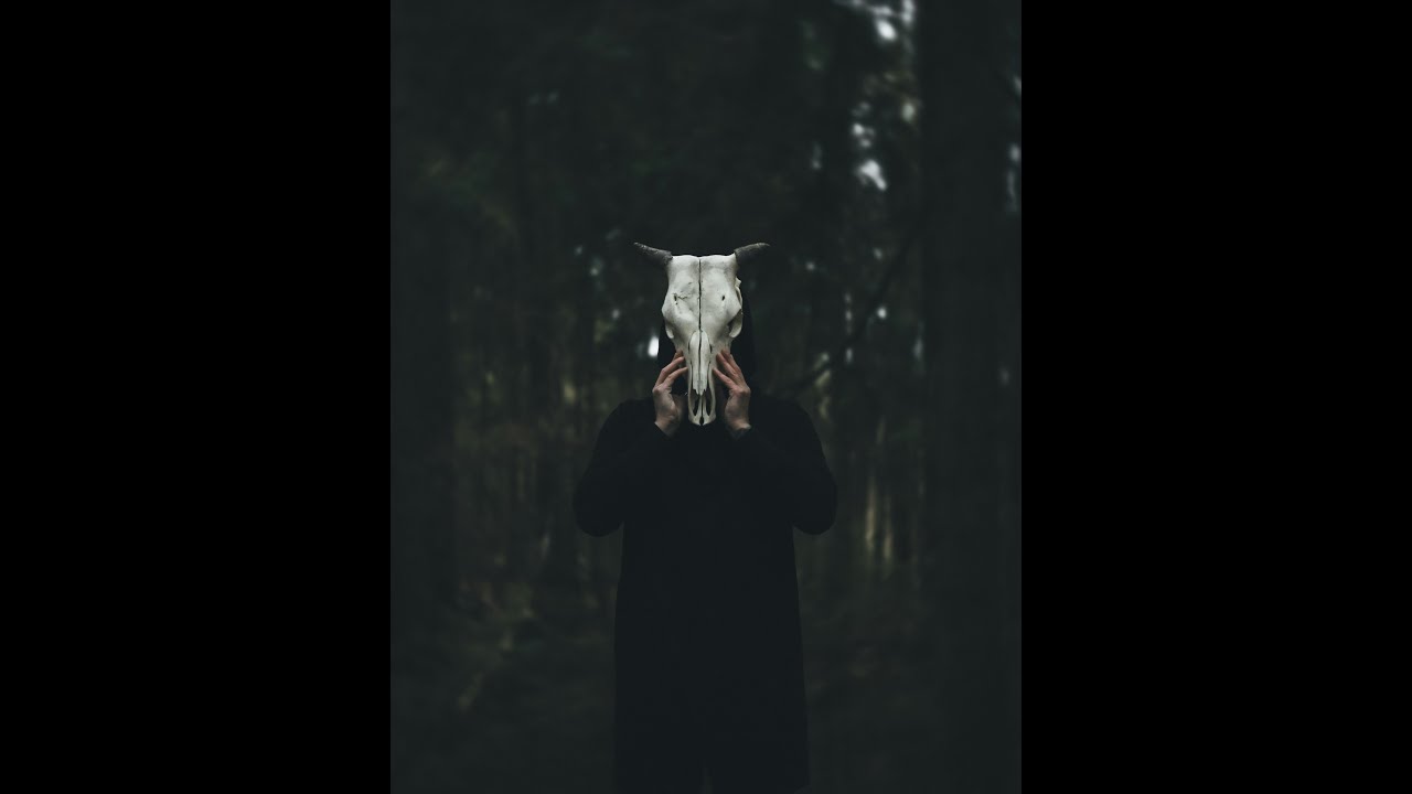 Arthur Conan Doyle - Děs z jeskyně rudného květu.
