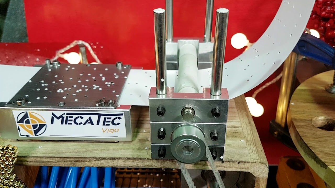 Auto Hole Punching Machine for Programmable 20-Note Music Boxes
