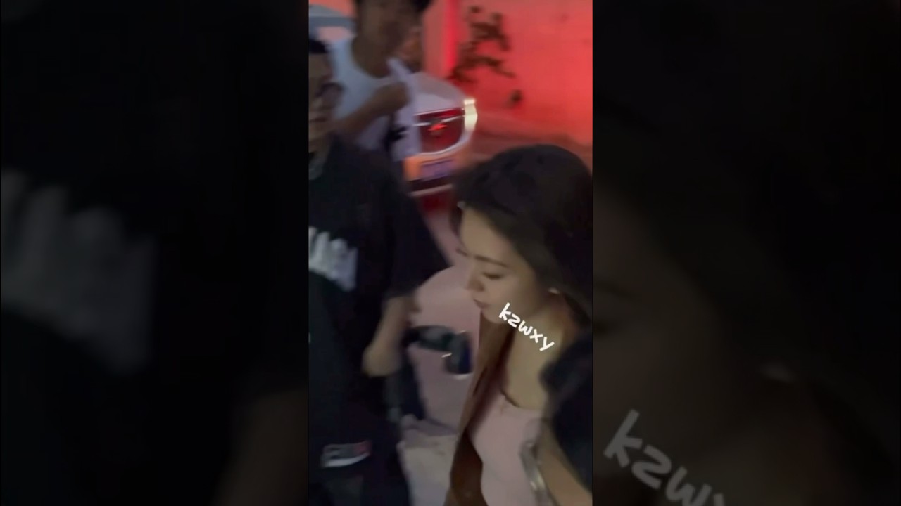 Zhao Jinmai x Secret World livestream 