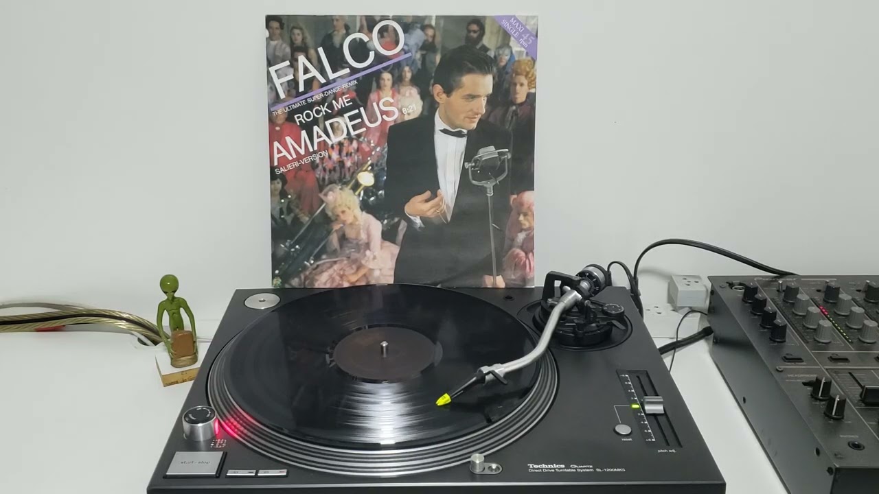 Falco - Rock Me Amadeus (Salieri-Version)