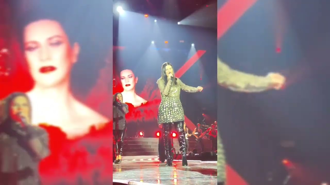 2024 Laura Pausini - Entre tu y mil mares (live)