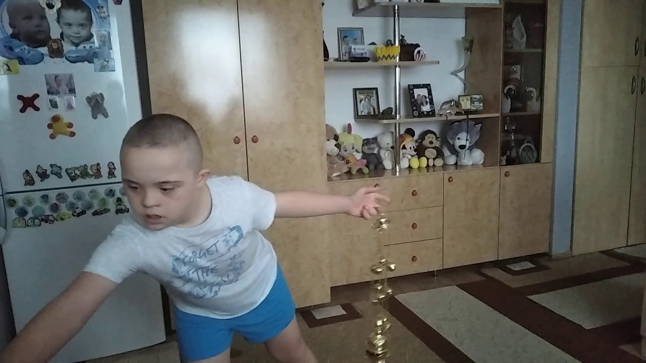 CRISTI FACE SLUJBA