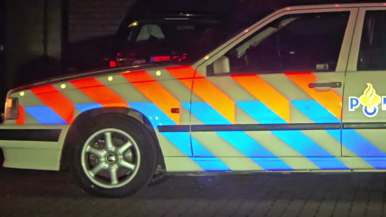 Volvo 850 2.5 20v politie KLPD versus Dodge charger MK7 pursuit. 
