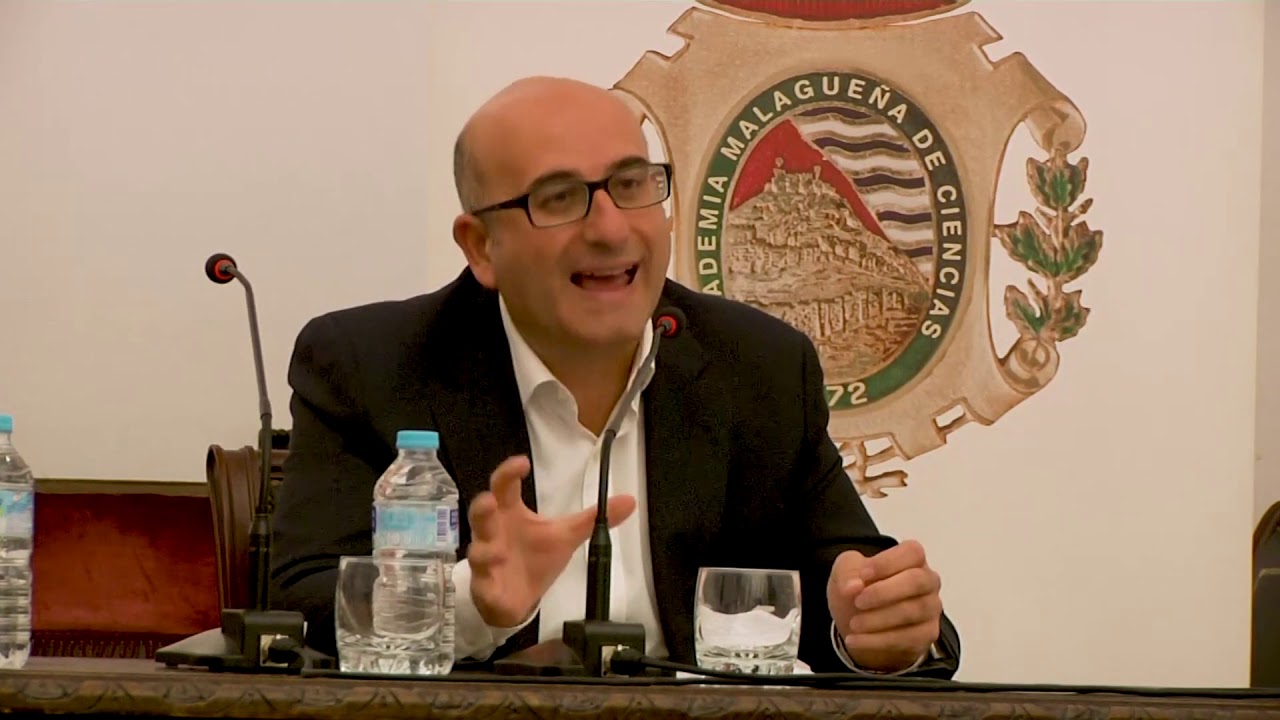 Mesa Redonda sobre 'José Gálvez Ginachero, médico, académico, gestor y bienhechor'