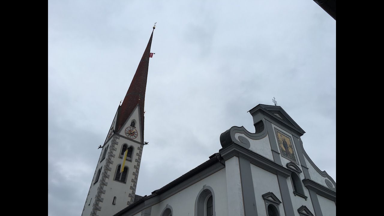 Axams (A-IL) - Dekanatspfarrkirche zum hl. Johannes d. T. - Glocke 1 und Vollgeläute