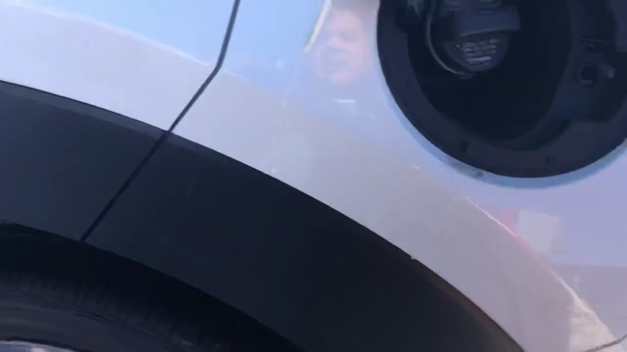 CX 30 Mazda: How to OPEN the GAZ cap Easy and FAST
