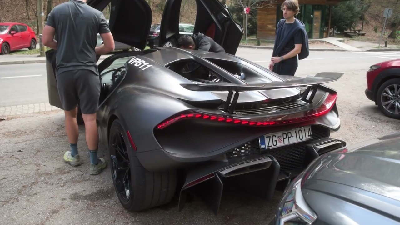 Bugatti Tourbillon Carbon Prototype V16 Startup + Driving in Electric Mode