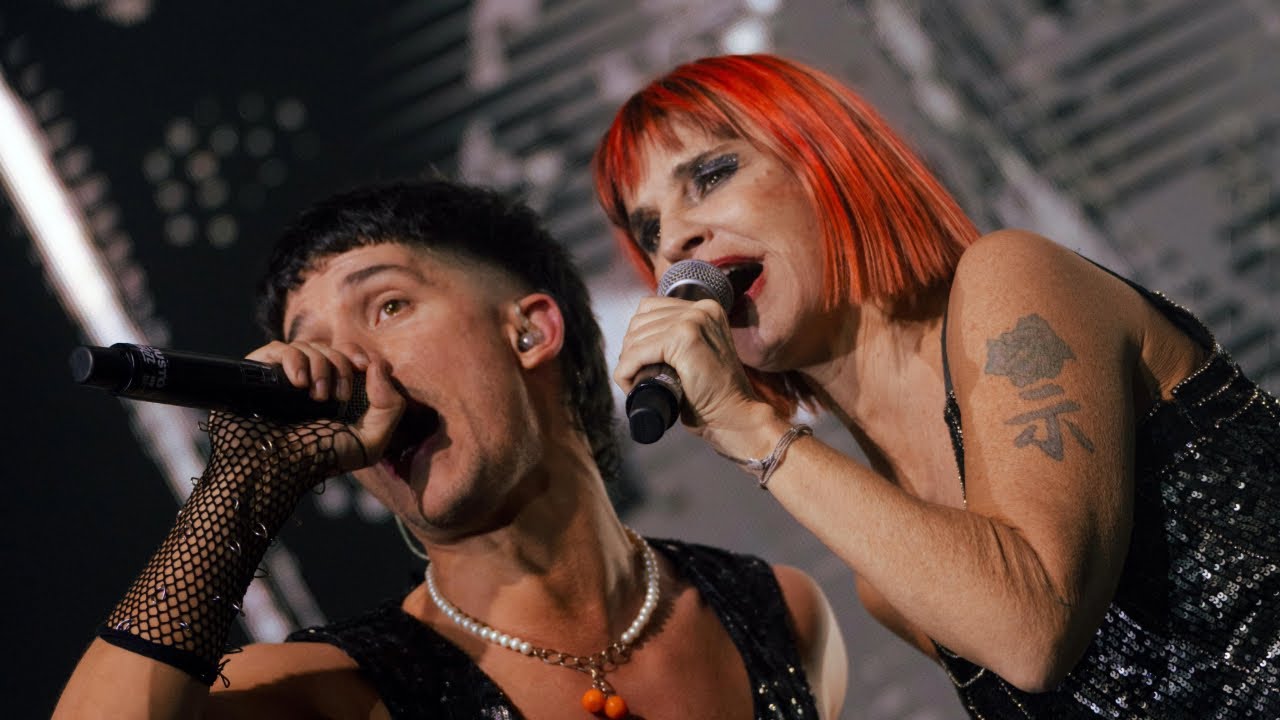 Silvestre y La Naranja, Fabiana Cantilo - Demoliendo Hoteles (En Vivo Estadio Obras)