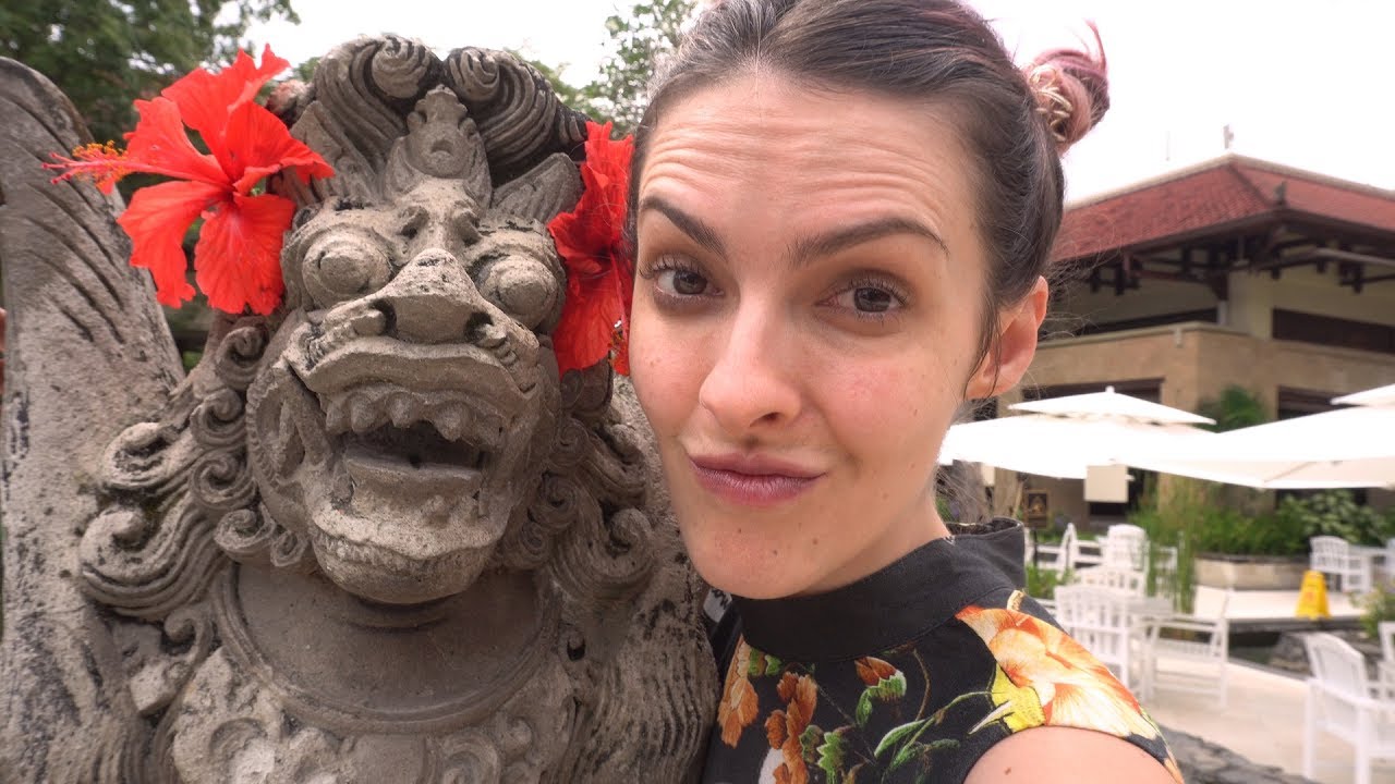 ENCONTREI MEU CRUSH EM BALI! - Karen Bachini