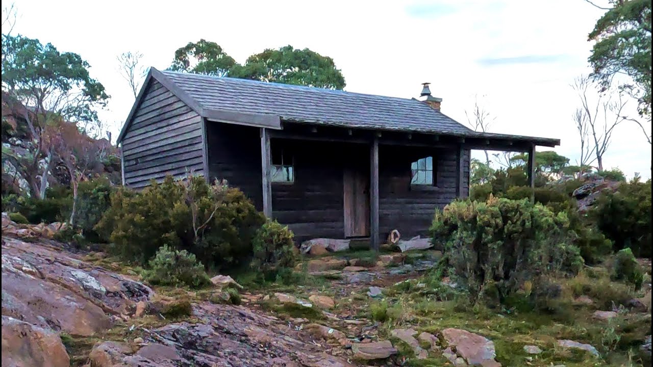 Sandy Lake Hut