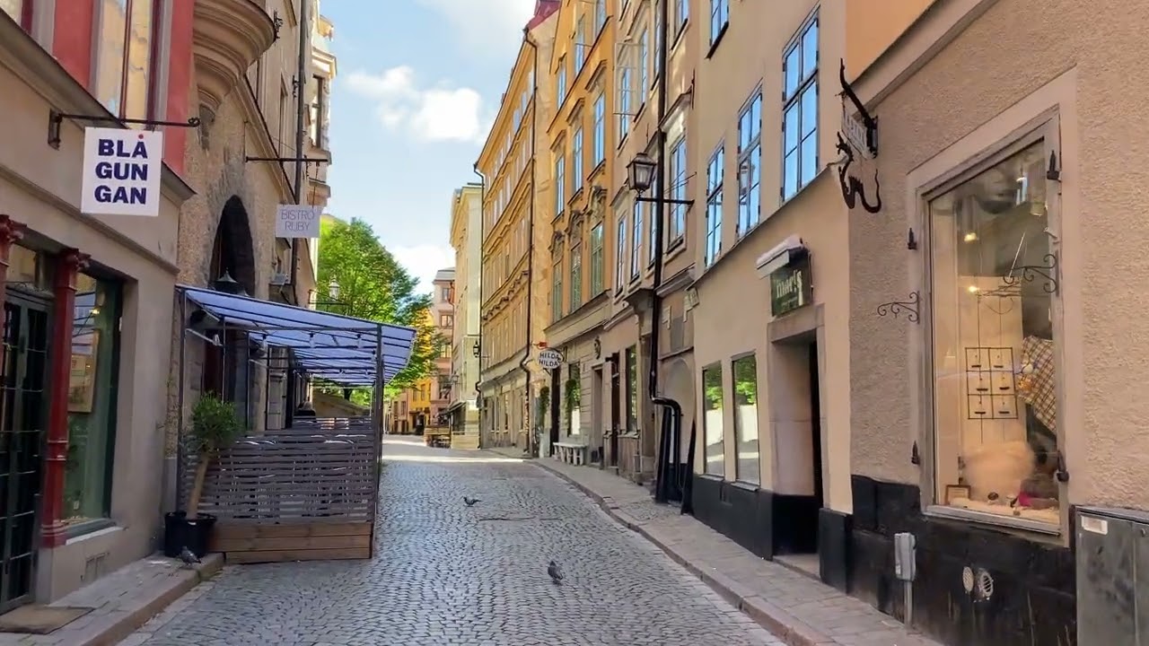 Walk Old Town Österlånggatan (Gamla stan) Stockholm. 4k. Please Subscribe!