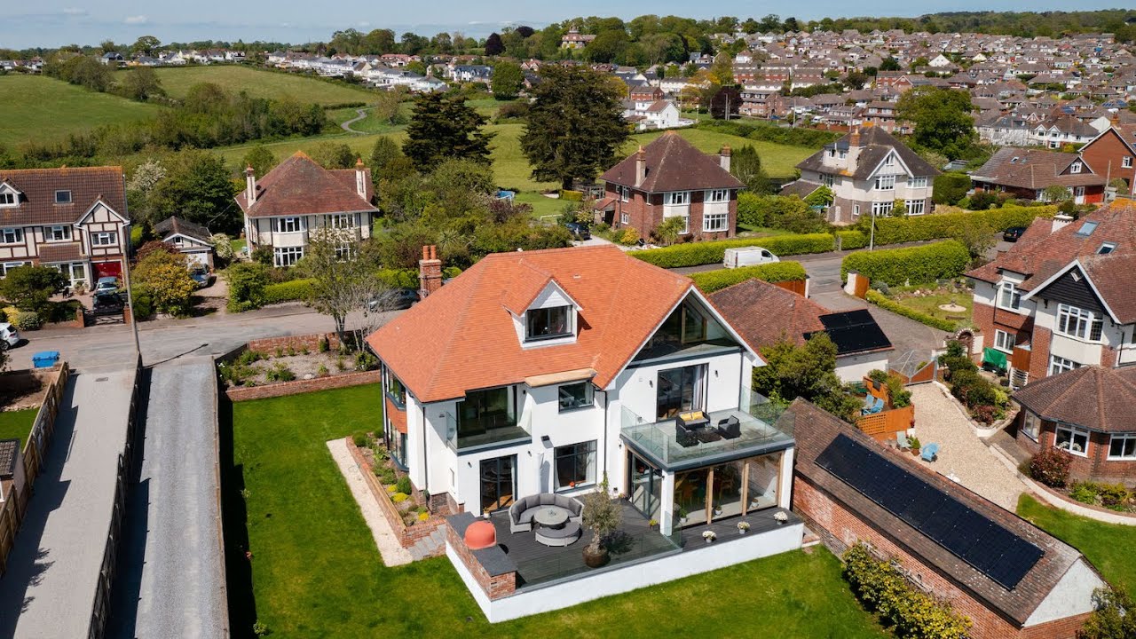 PROPERTY FOR SALE | 7 Seafield Avenue, Exmouth | Bradleys Estate Agents