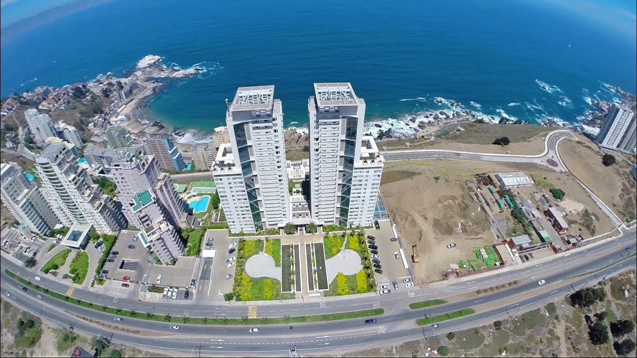 Sebastian Alvarez wingsuit through BUILDINGS. Hometown. Re&ntilde;aca, Chile.