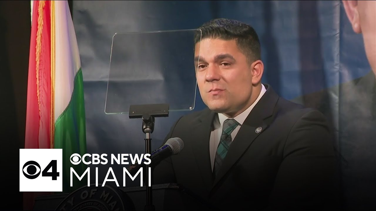Rolando Escalona sworn in as Miami city commissioner