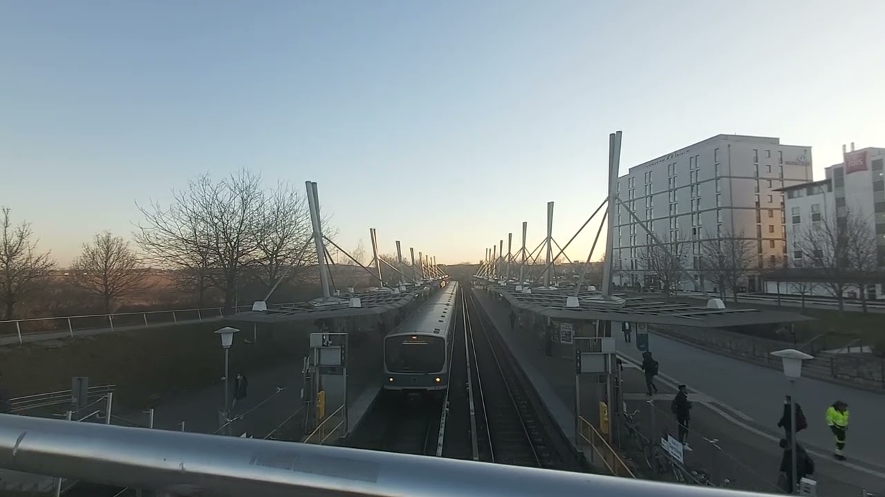 B-Wagen in Garching Hochbr&uuml;ck