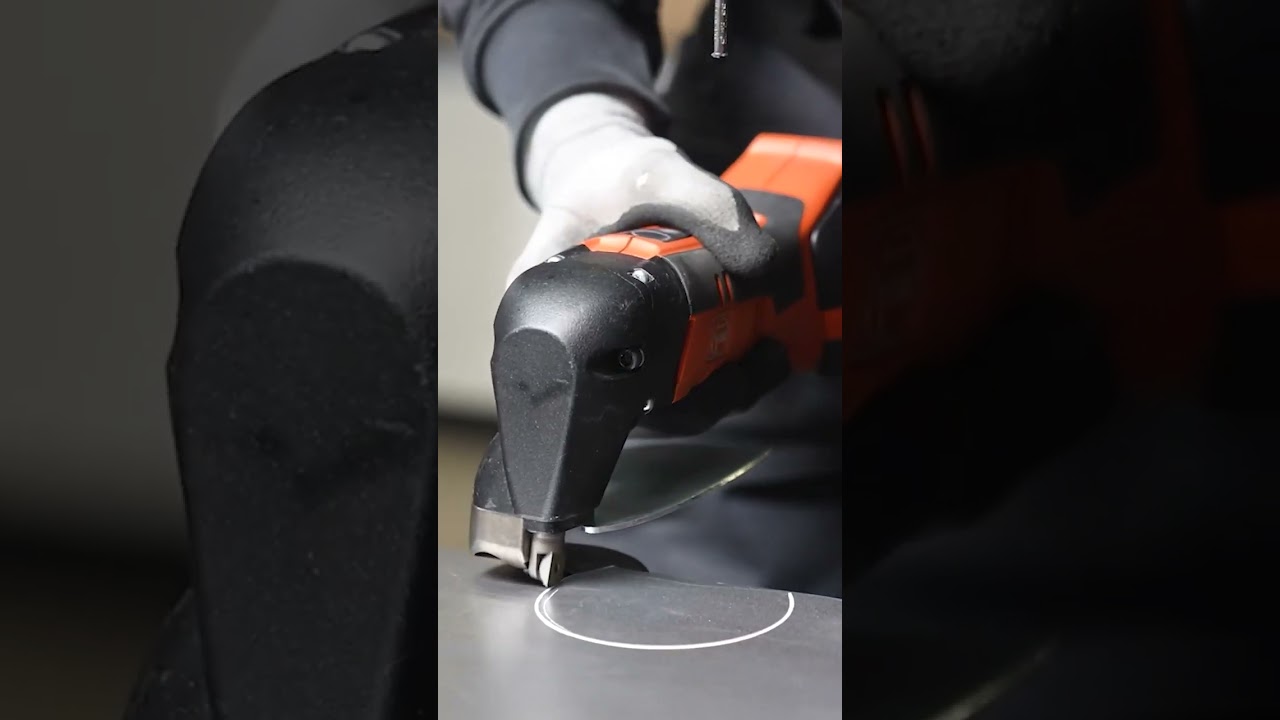 Blech schneiden? M&ouml;glich mit der FEIN ABLS 18 Blechschere von FEIN.