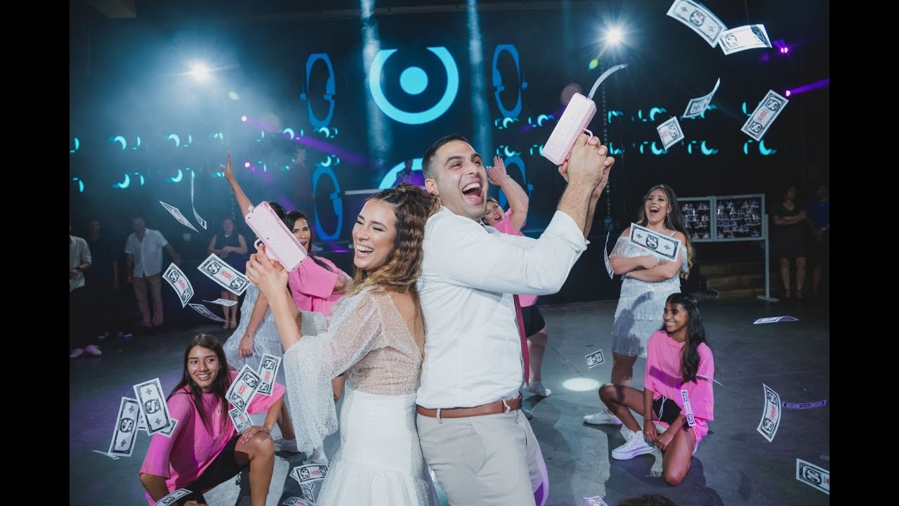 ריקוד הפתעה בחתונה  של אור ונדב Or & Nadav Wedding - Bride and Friends Surprise Dance