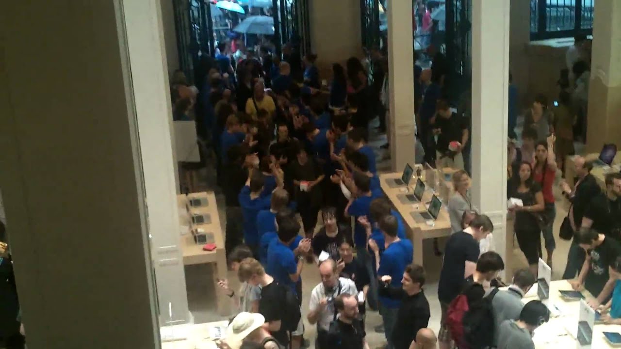 Ouverture de l'Apple Store Opéra