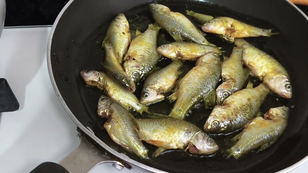 আজ বানালাম পুটি মাছের ঝাল