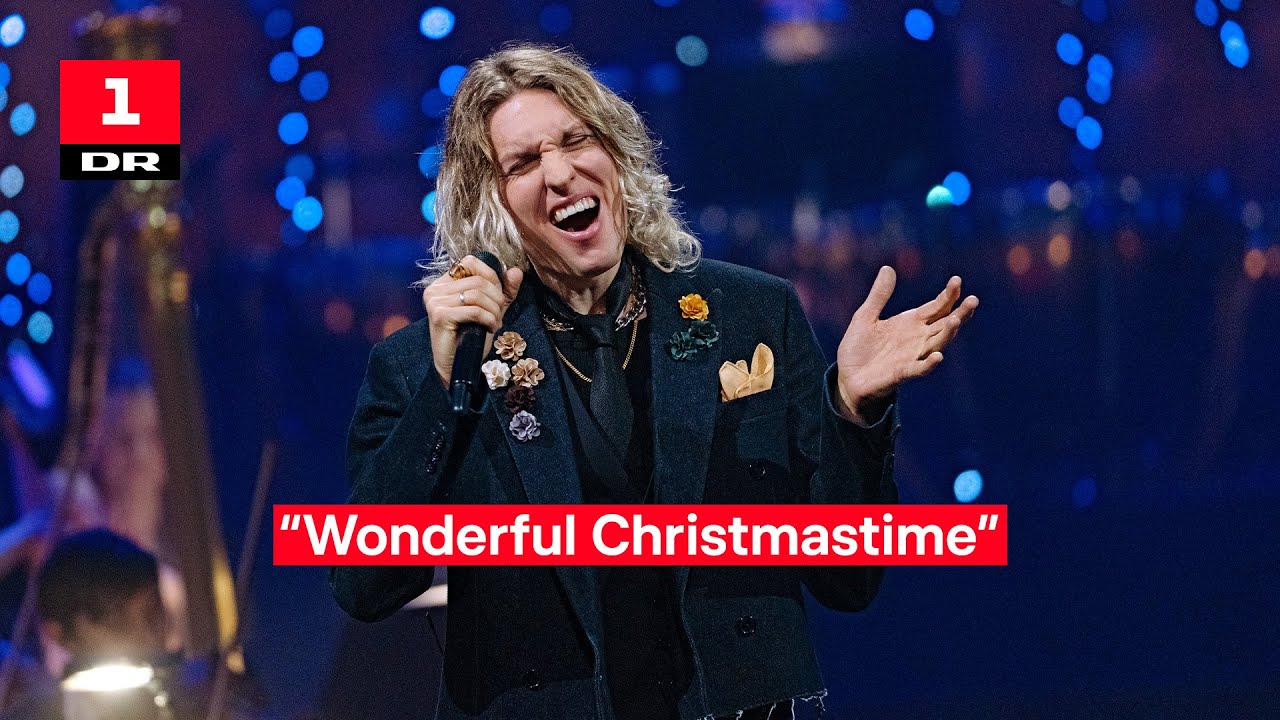 Mattias Kolstrup - Wonderful Christmastime (LIVE) | DR's store Juleshow | DR1